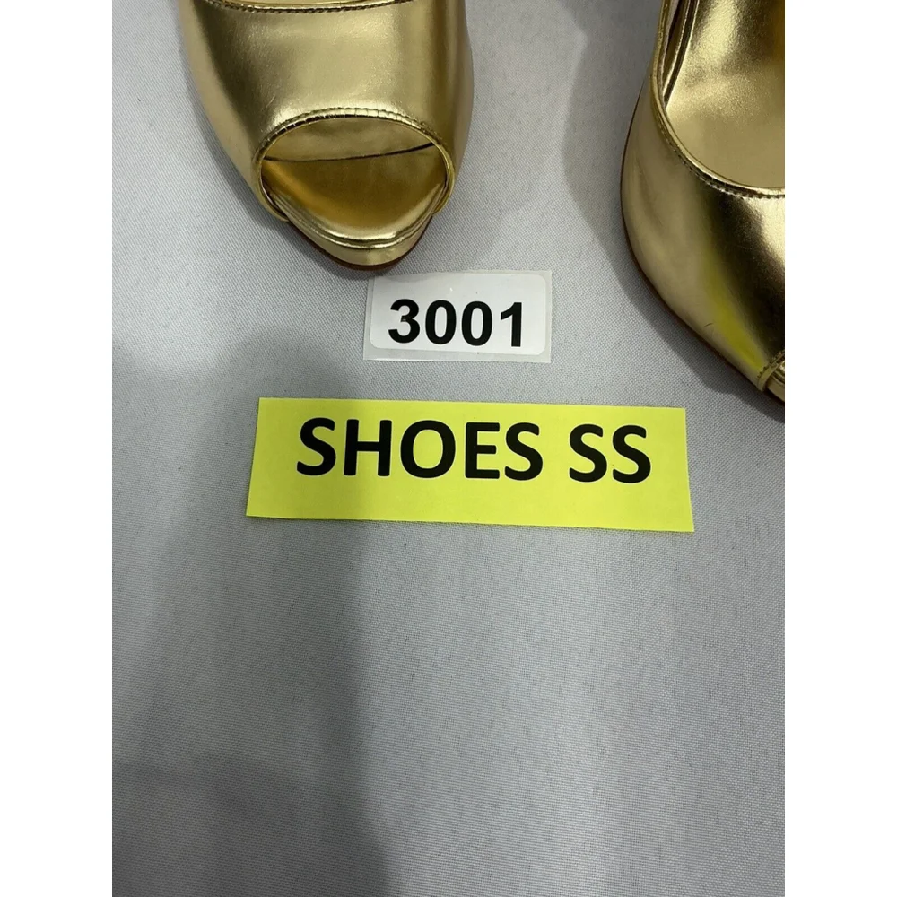 Womans Steven By Steve Madden Lollyy 9m Gold Leather Peep Toe Cut Out Heel Pumps
